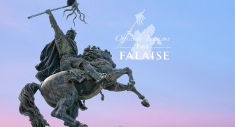 a_place_guillaume_le_conquerant_statue_falaise_calvados_normandie