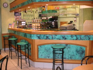 Bar_300x2251.jpg
