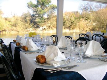 table-restaurant-bateau.jpg