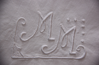 mm-broderies.jpg