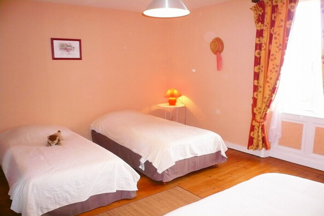 loc_sais_hoste_chambre4modif.jpg